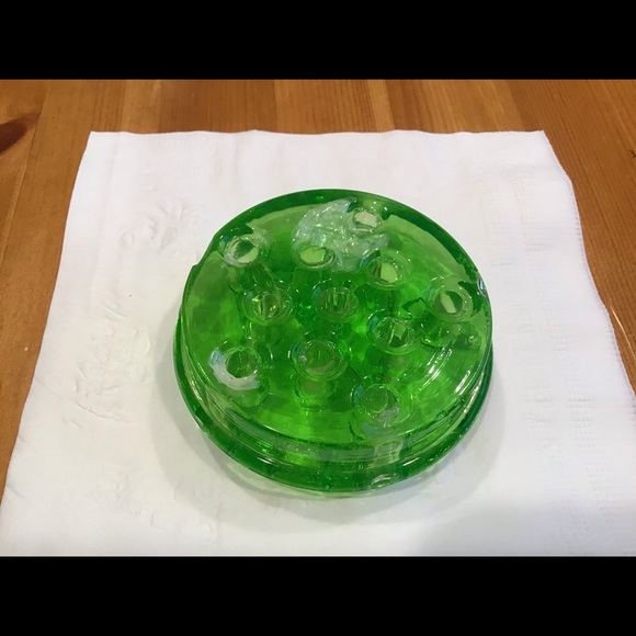 VINTAGE URANIUM GLASS FLOWER FROG GLOWY GREEN! - Picture 9 of 10